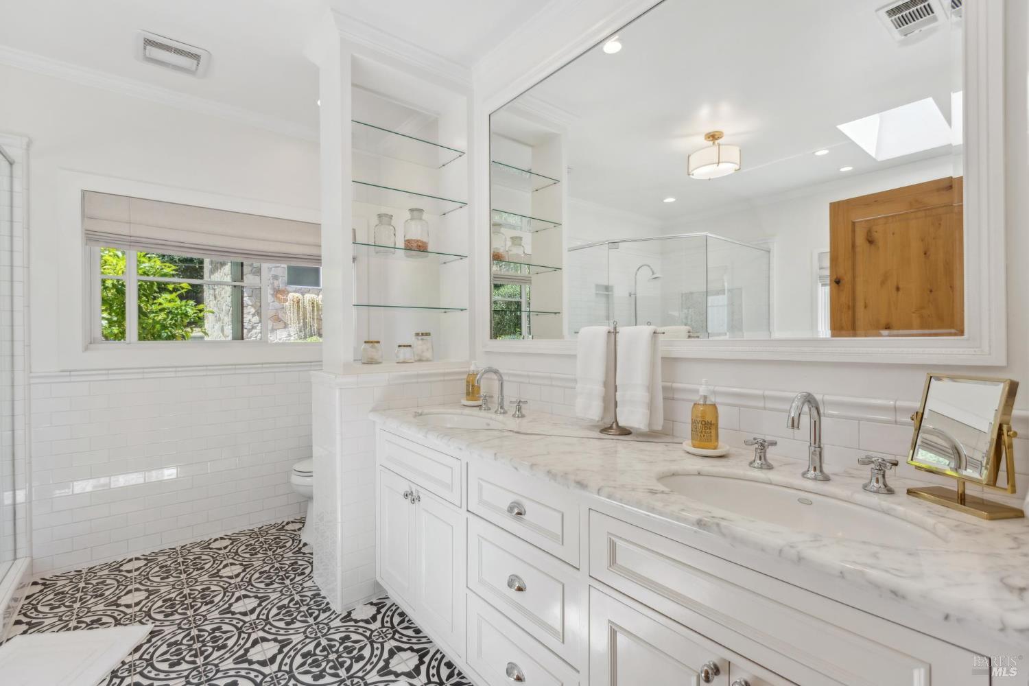 Detail Gallery Image 27 of 71 For 1040 Rose Dr, Napa,  CA 94558 - 5 Beds | 4 Baths