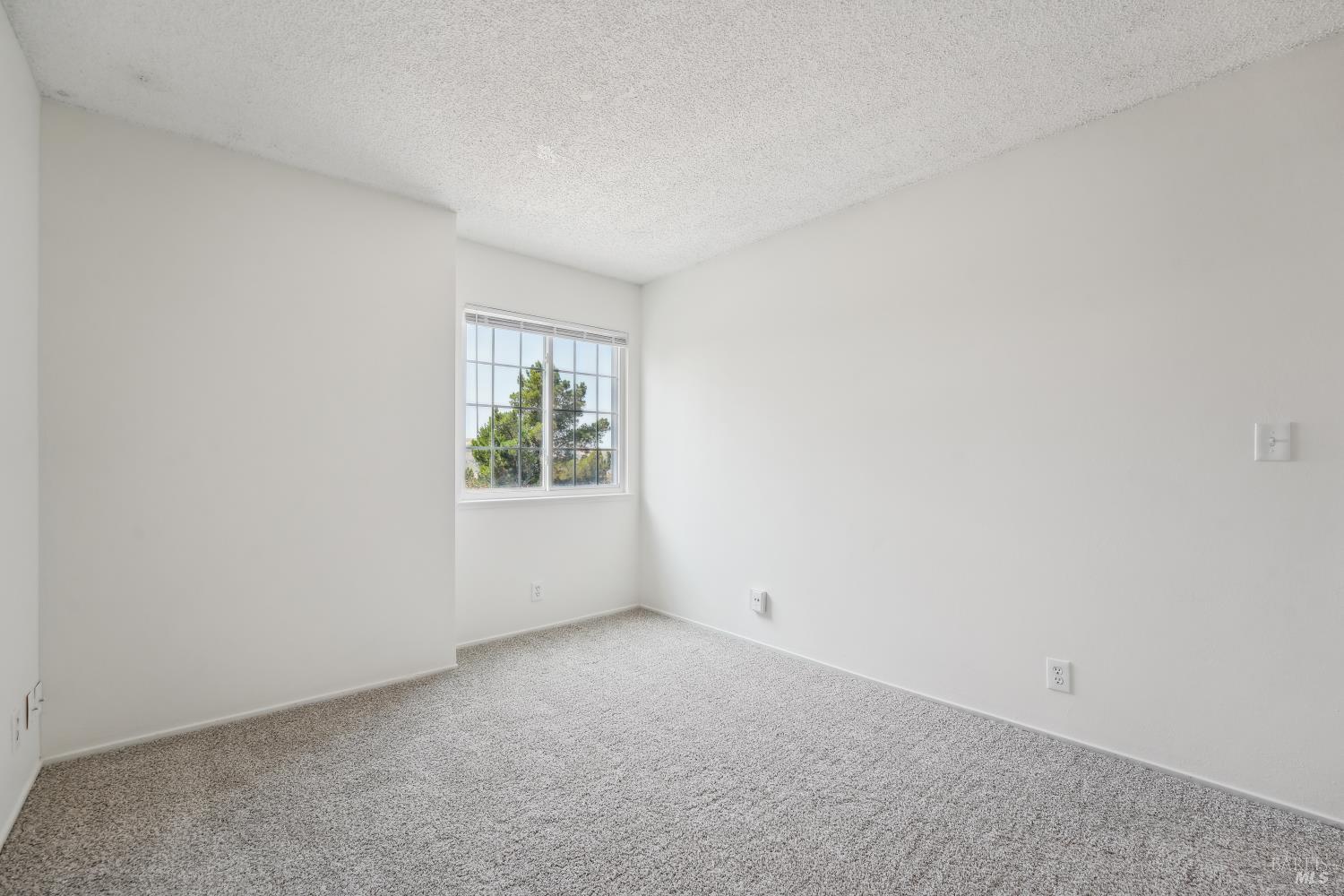 Detail Gallery Image 27 of 45 For 543 Sandy Way, Benicia,  CA 94510 - 4 Beds | 3 Baths