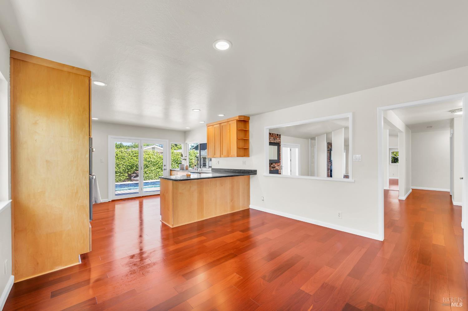 Detail Gallery Image 9 of 33 For 3730 Ruston Ln, Napa,  CA 94558 - 4 Beds | 2 Baths