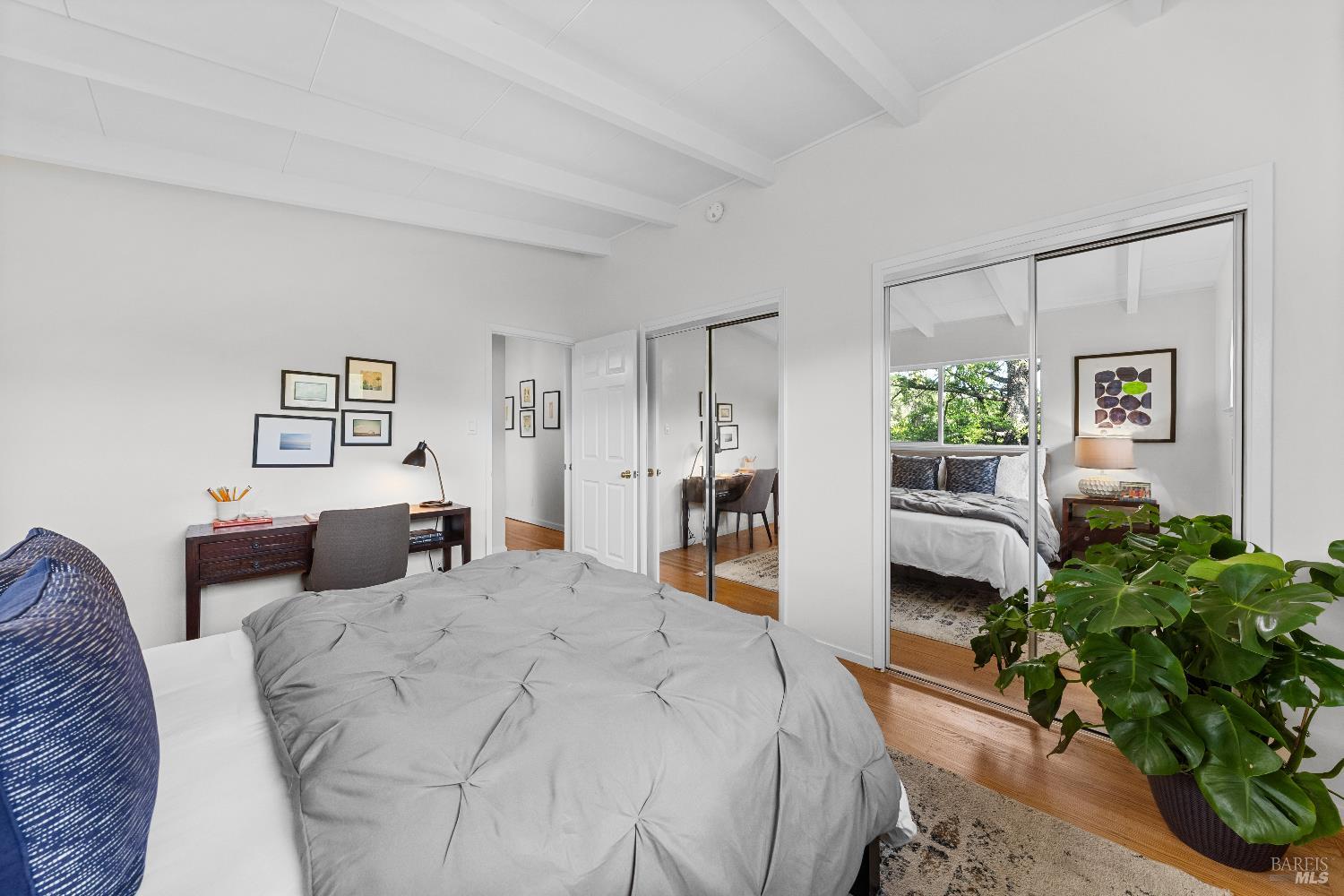 Detail Gallery Image 28 of 51 For 84 E Crescent Dr, San Rafael,  CA 94901 - 3 Beds | 2 Baths
