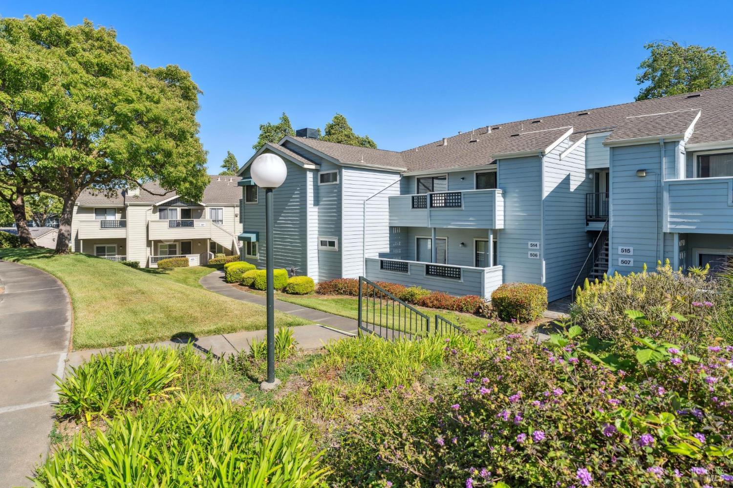 Detail Gallery Image 3 of 49 For 1201 Glen Cove Pkwy #514,  Vallejo,  CA 94591 - 1 Beds | 1 Baths