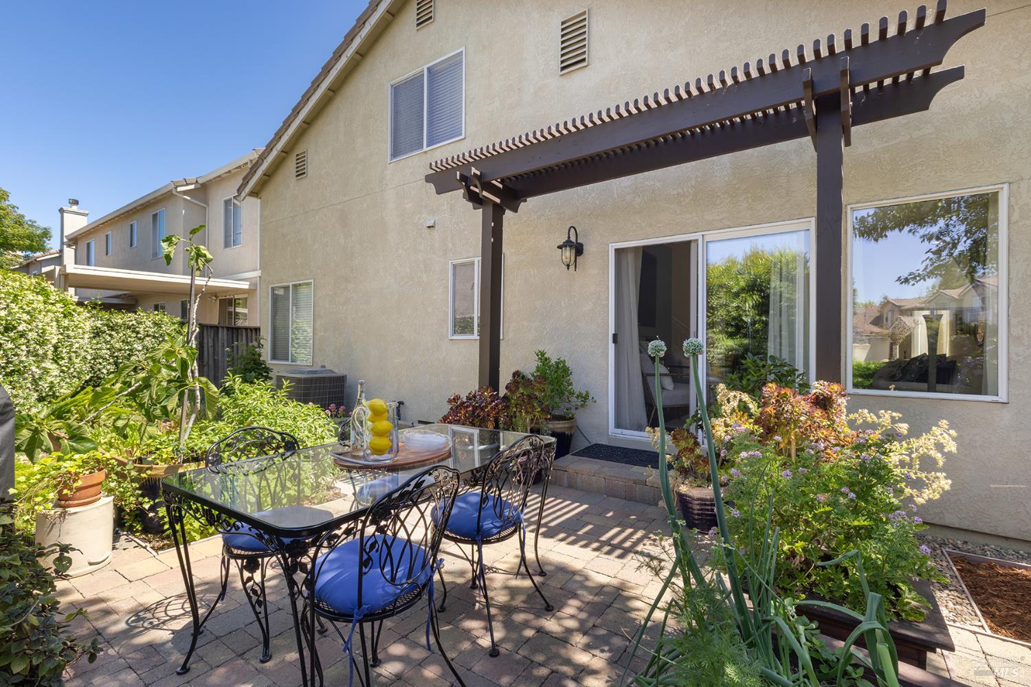 Detail Gallery Image 23 of 31 For 103 Trent Dr, Napa,  CA 94558 - 3 Beds | 2/1 Baths