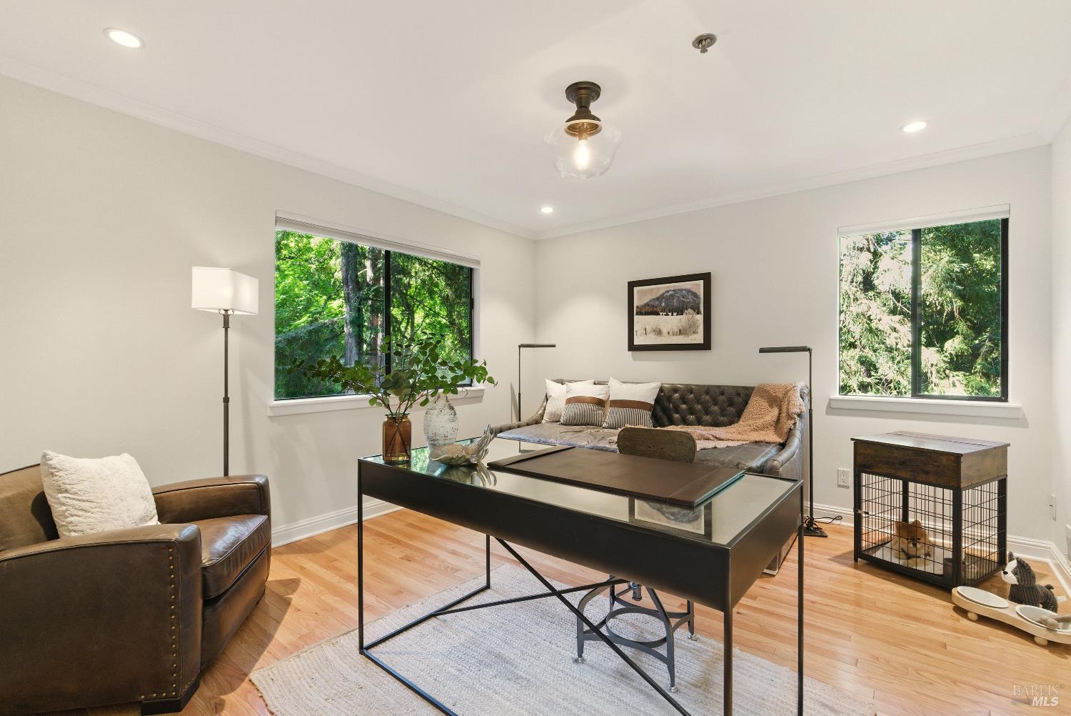 Detail Gallery Image 50 of 97 For 119 Marguerite Ave, Mill Valley,  CA 94941 - 6 Beds | 4/1 Baths