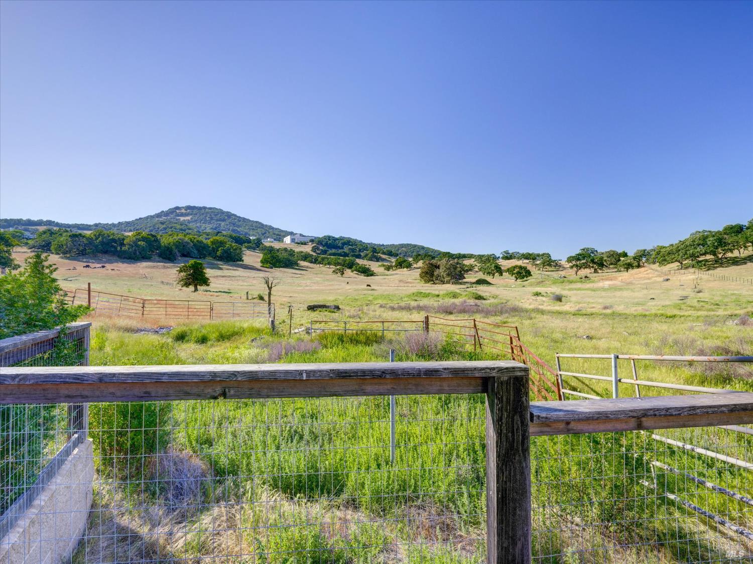 Detail Gallery Image 32 of 41 For 226 Verandah Ave, Novato,  CA 94945 - 3 Beds | 2/1 Baths