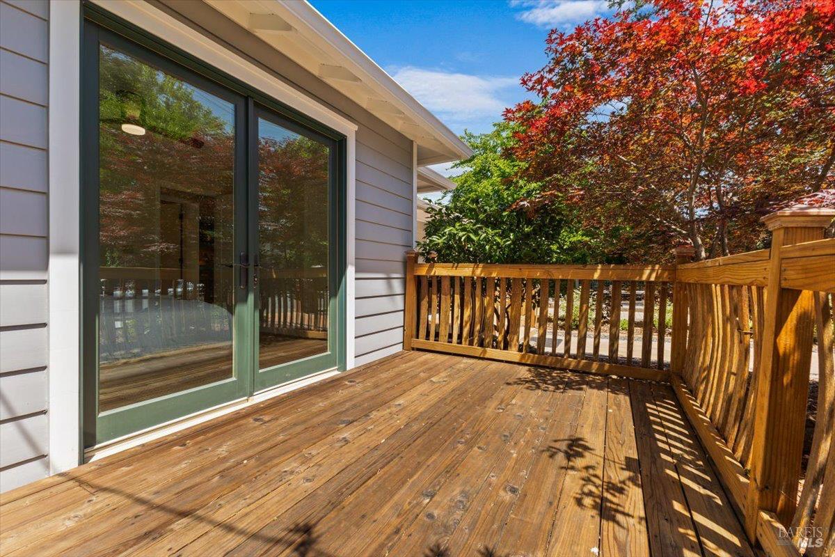 Detail Gallery Image 28 of 67 For 107 1st St, Healdsburg,  CA 95448 - 3 Beds | 3 Baths