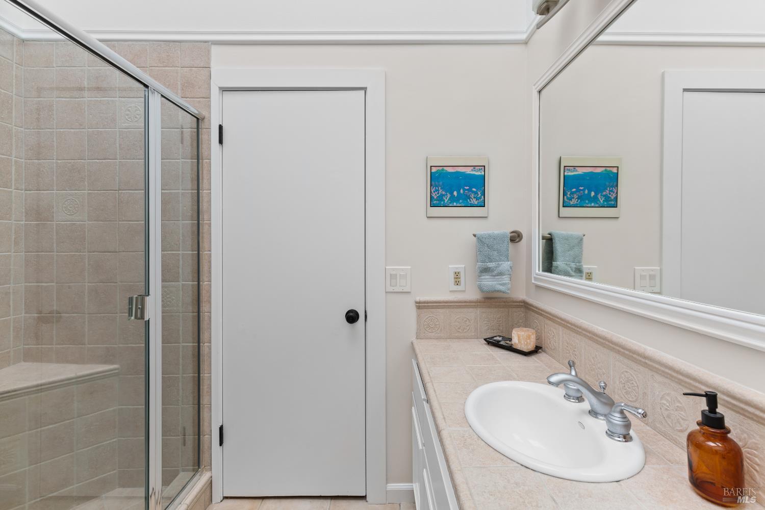 Detail Gallery Image 34 of 53 For 553 Kings Rd, Alameda,  CA 94501 - 2 Beds | 2/1 Baths