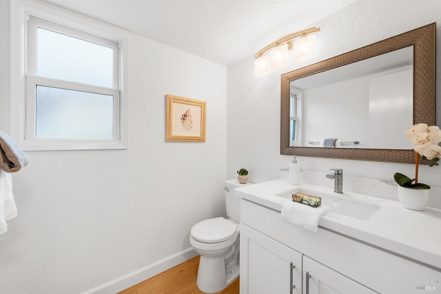 Detail Gallery Image 21 of 51 For 225 Riverview Dr, Vallejo,  CA 94589 - 4 Beds | 2/1 Baths