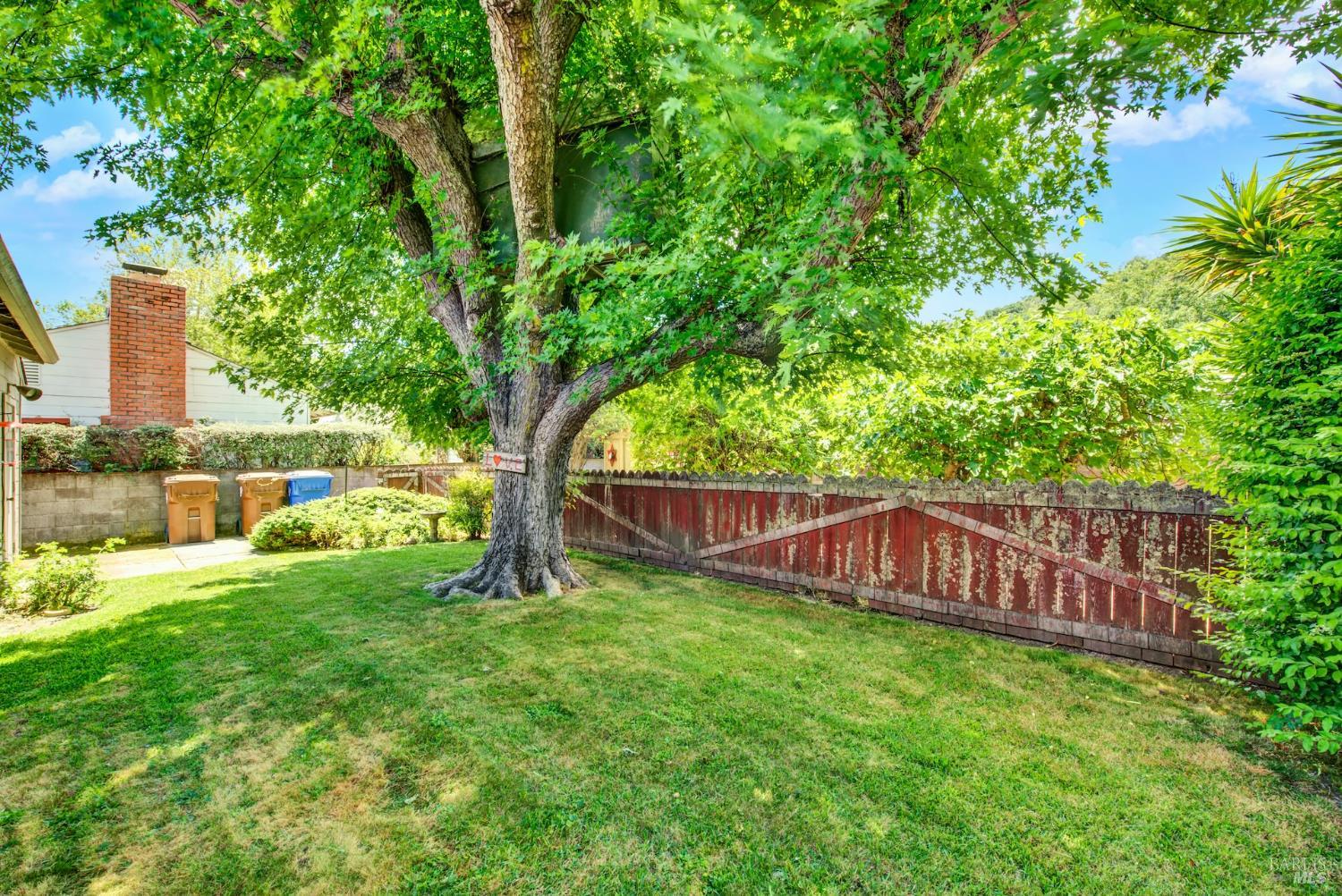 Detail Gallery Image 52 of 64 For 285 Homewood Ave, Napa,  CA 94558 - 2 Beds | 1 Baths