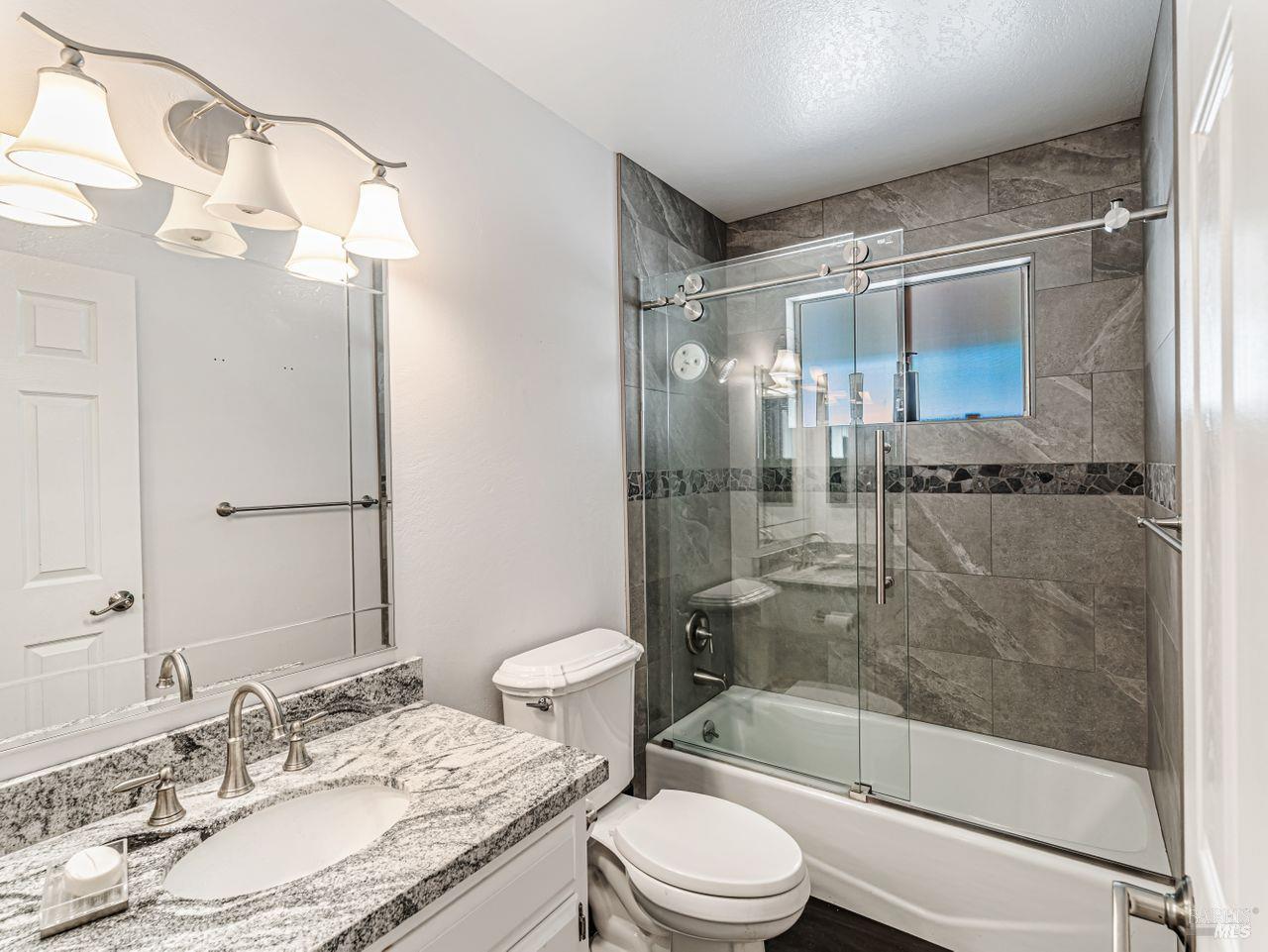 Detail Gallery Image 15 of 30 For 4793 Glencannon St, Santa Rosa,  CA 95405 - 3 Beds | 2 Baths