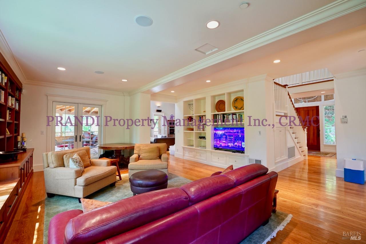 Detail Gallery Image 14 of 24 For 75 E Marguerite Ter, Mill Valley,  CA 94941 - 4 Beds | 3/1 Baths