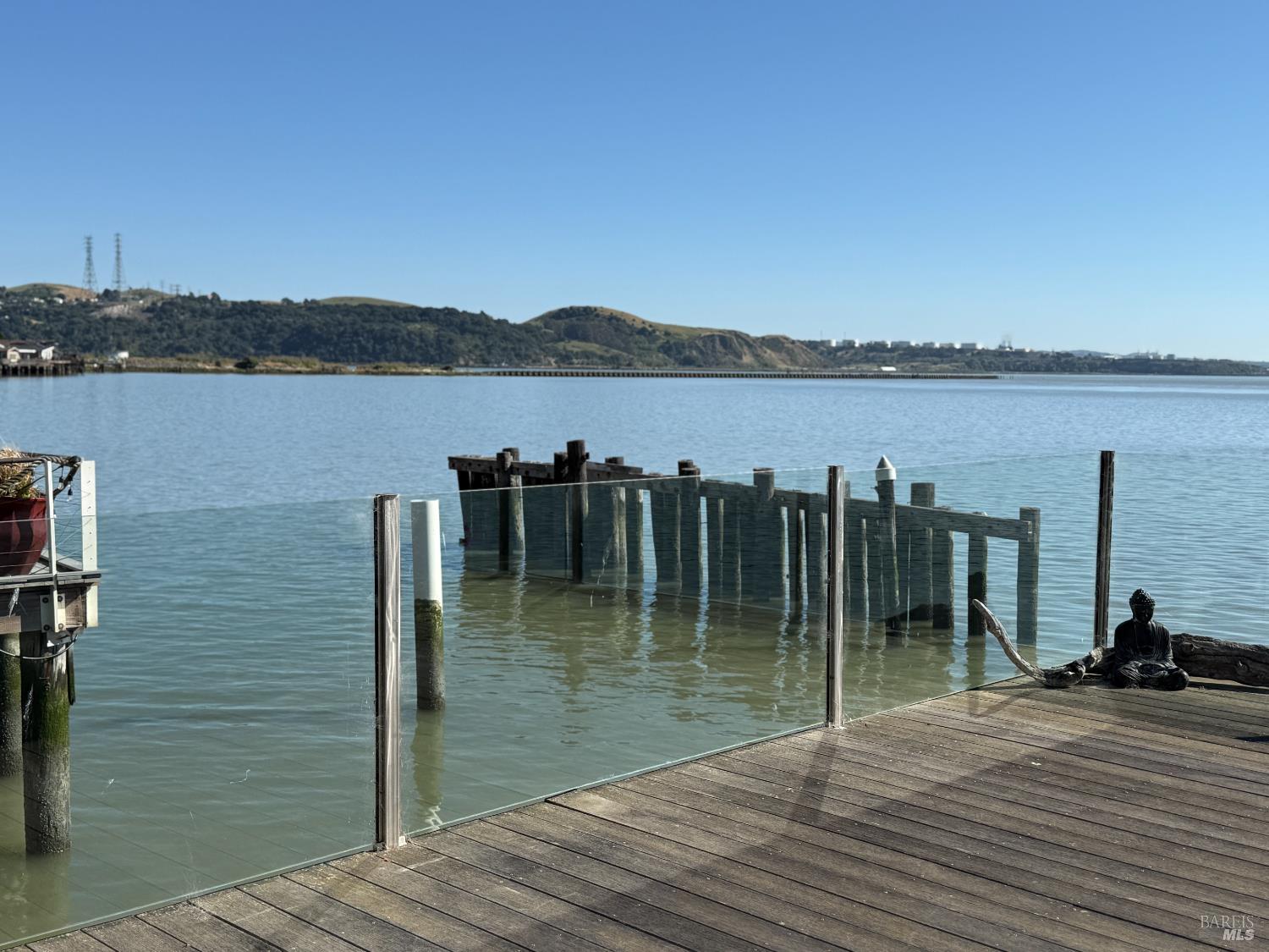 Detail Gallery Image 30 of 31 For 4 Sandy Beach Rd, Vallejo,  CA 94590 - 3 Beds | 3 Baths