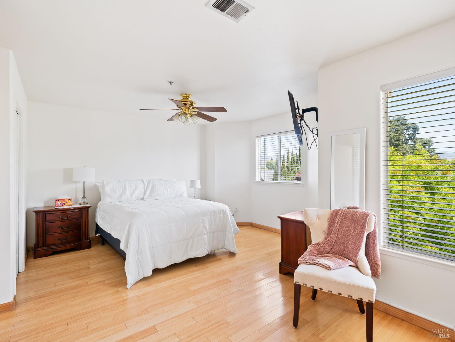 Detail Gallery Image 56 of 60 For 109 Paradise Dr, Napa,  CA 94558 - 4 Beds | 2/1 Baths