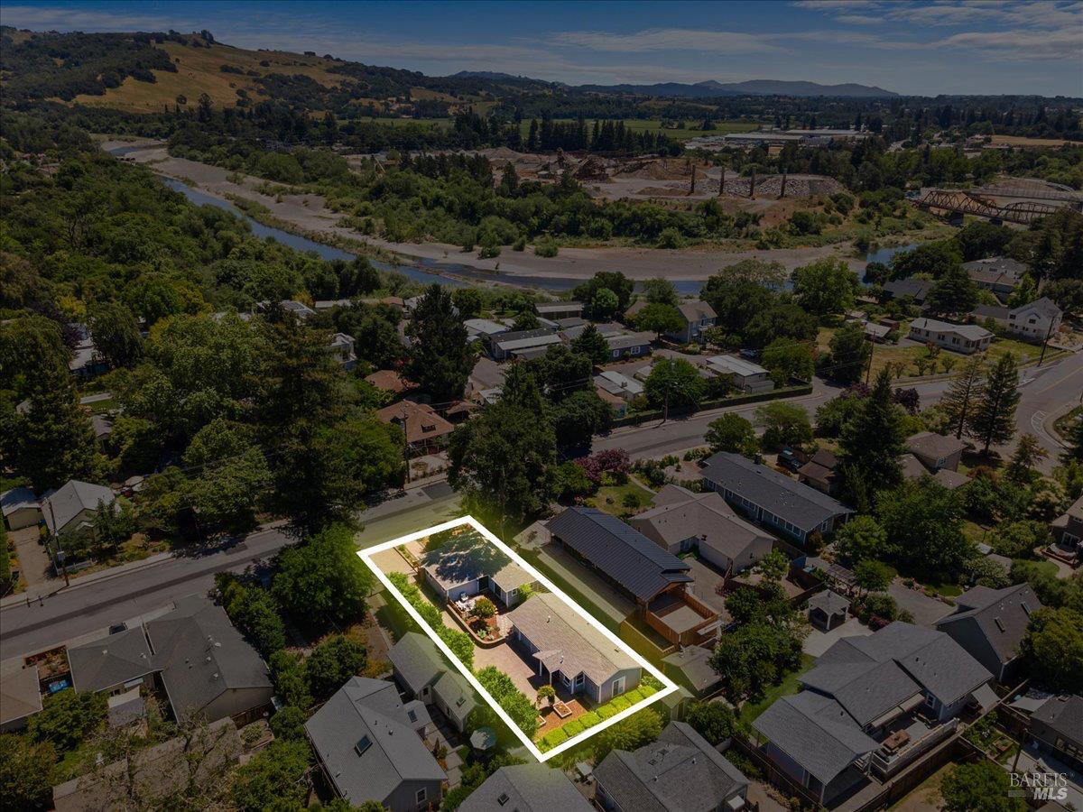 Detail Gallery Image 65 of 67 For 107 1st St, Healdsburg,  CA 95448 - 3 Beds | 3 Baths