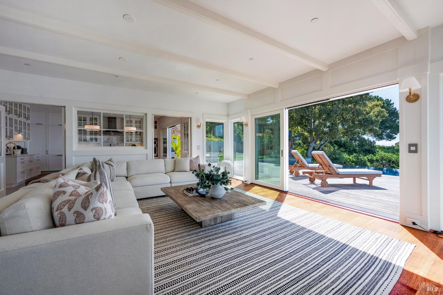 Detail Gallery Image 19 of 64 For 22 Eucalyptus Rd, Belvedere,  CA 94920 - 5 Beds | 4/2 Baths