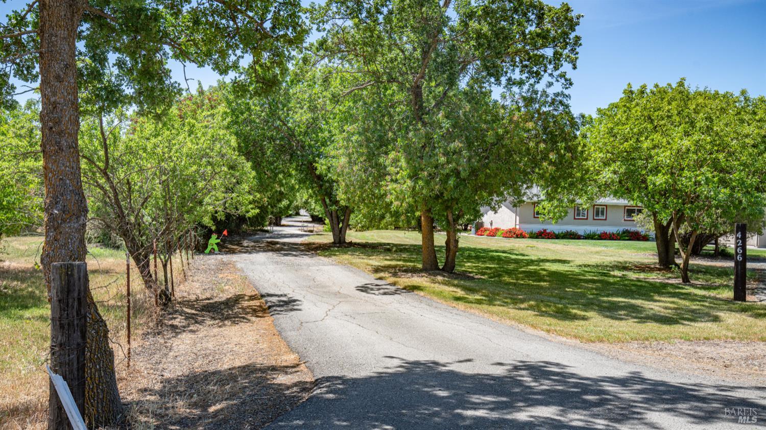Detail Gallery Image 43 of 70 For 4270 Peaceful Glen Rd, Vacaville,  CA 95688 - 3 Beds | 2 Baths