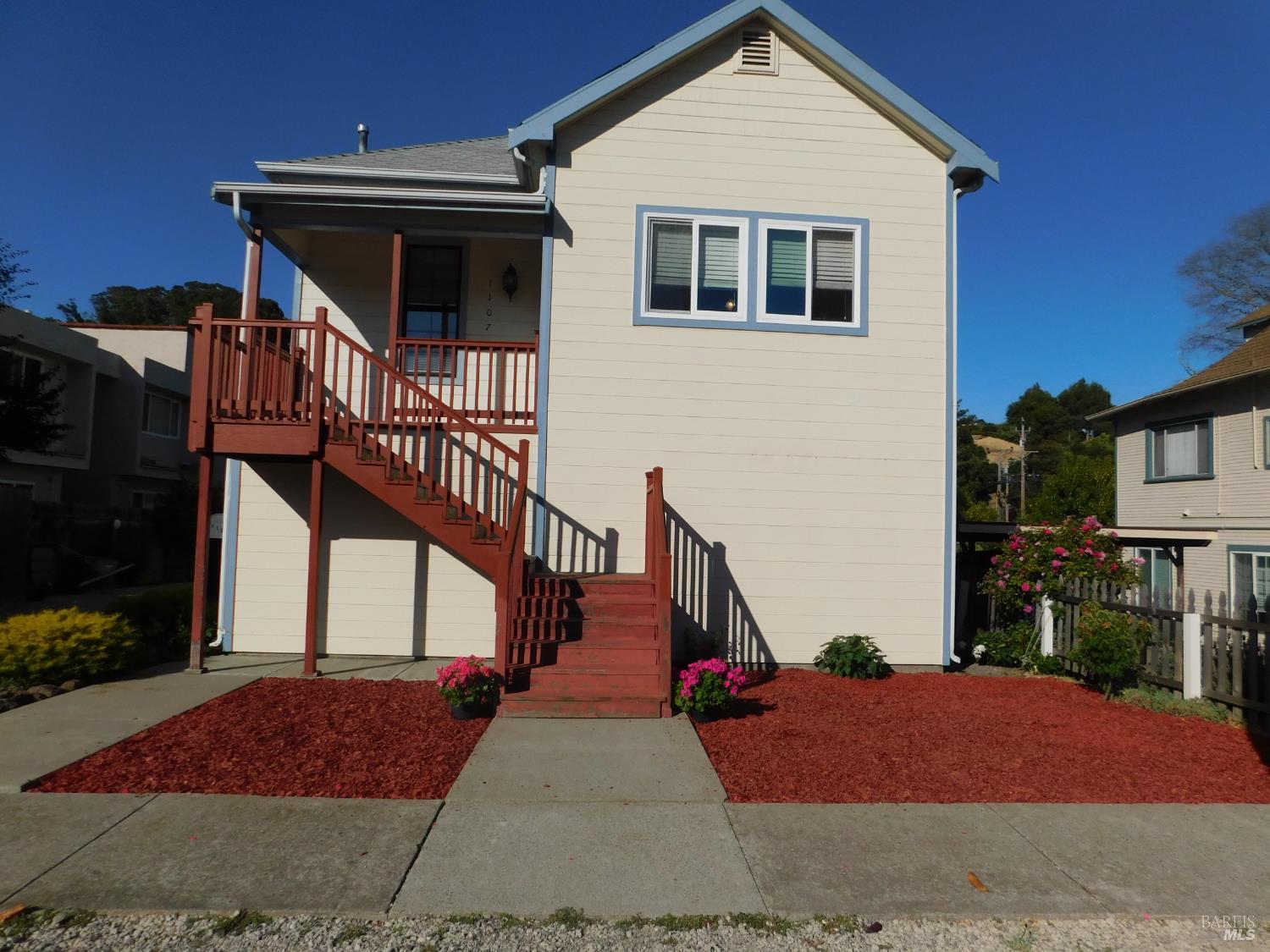Detail Gallery Image 4 of 4 For 1107 Tennent Ave, Pinole,  CA 94564 - 3 Beds | 2 Baths