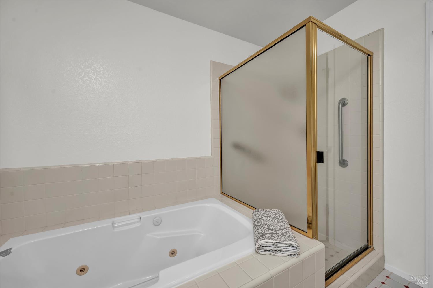 Detail Gallery Image 16 of 31 For 430 Woodley Pl, Santa Rosa,  CA 95409 - 2 Beds | 2 Baths