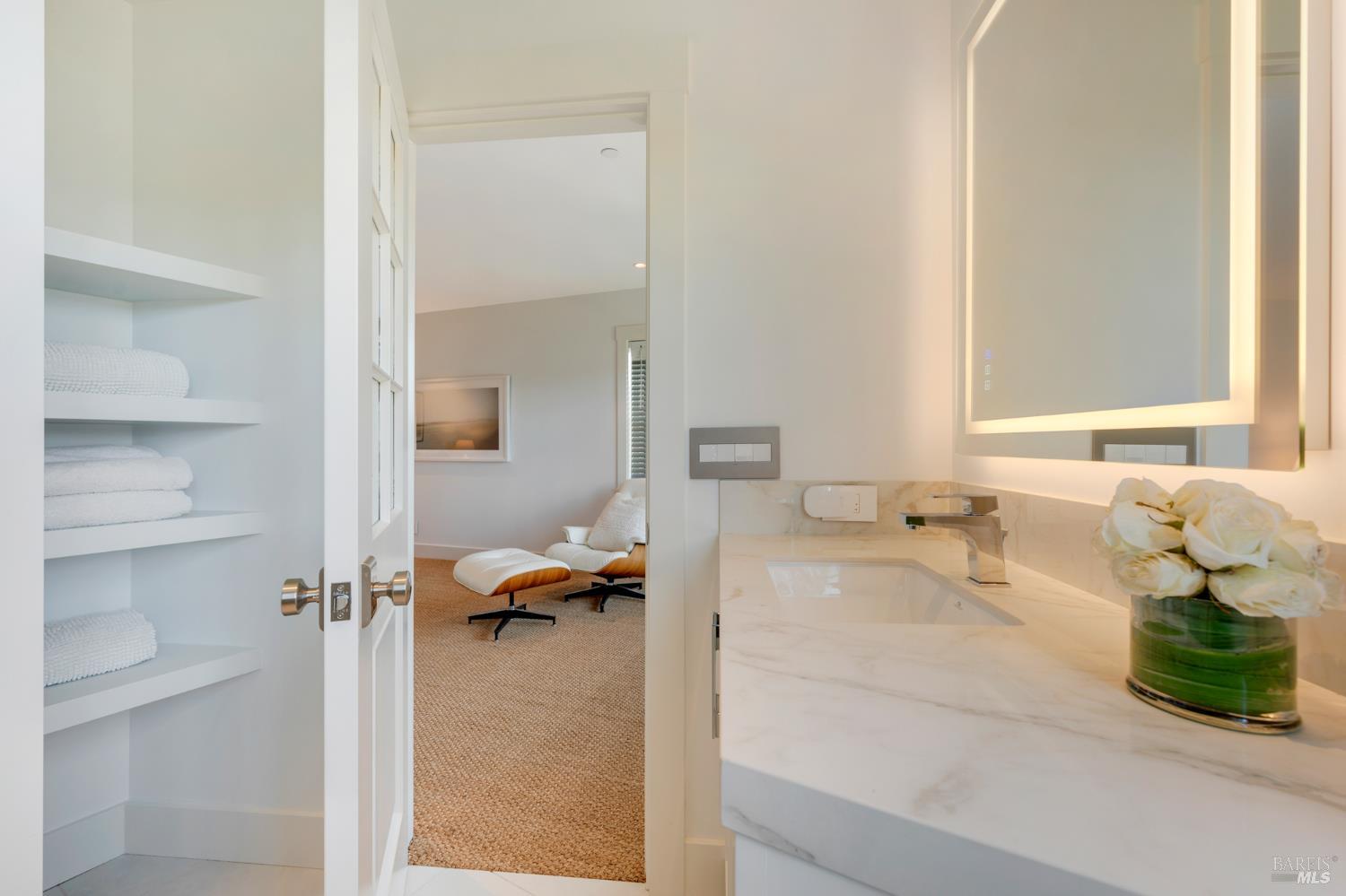 Detail Gallery Image 45 of 64 For 22 Eucalyptus Rd, Belvedere,  CA 94920 - 5 Beds | 4/2 Baths