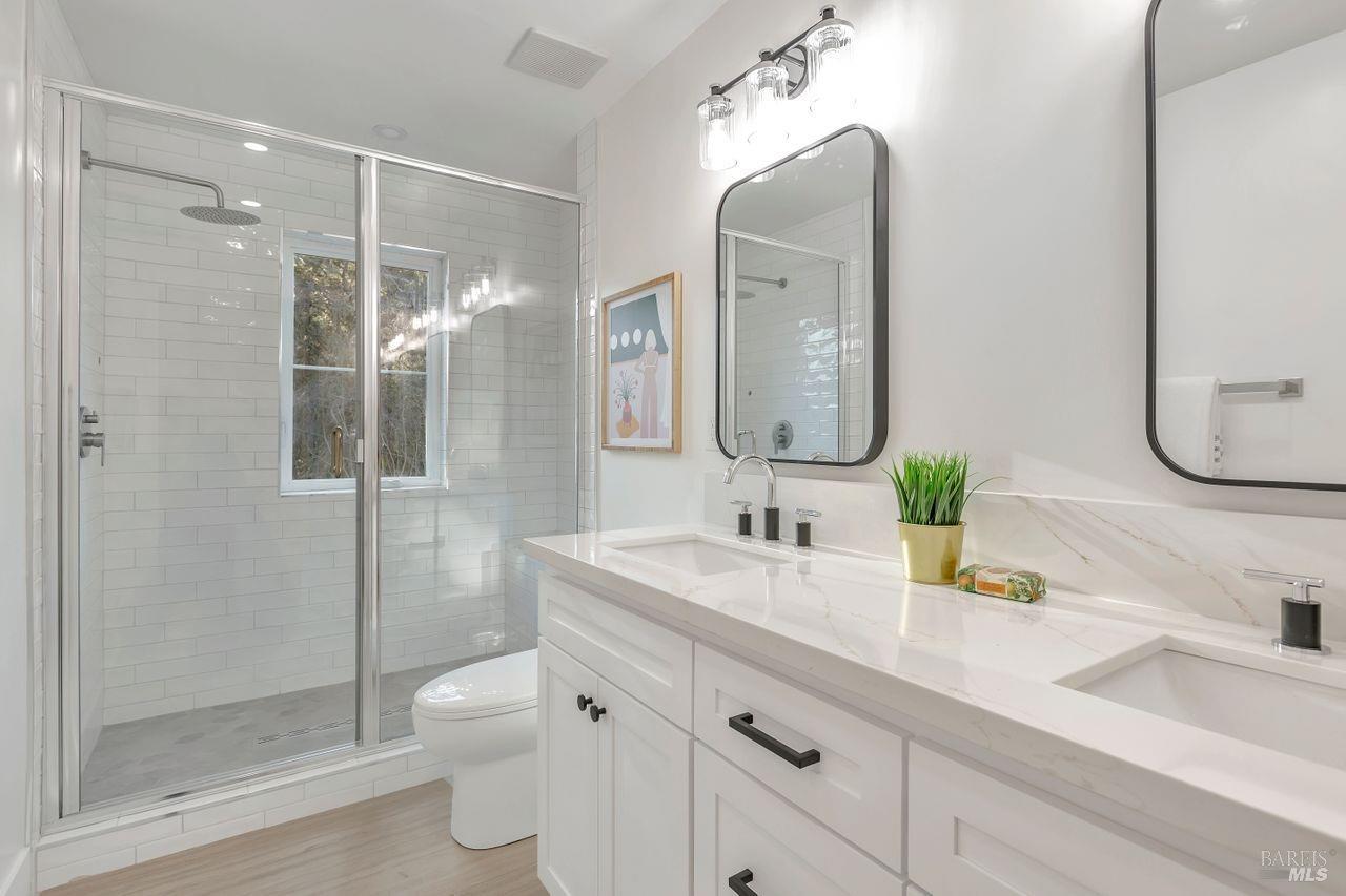 Detail Gallery Image 41 of 64 For 22 Cedar Ave, Kentfield,  CA 94904 - 5 Beds | 5 Baths