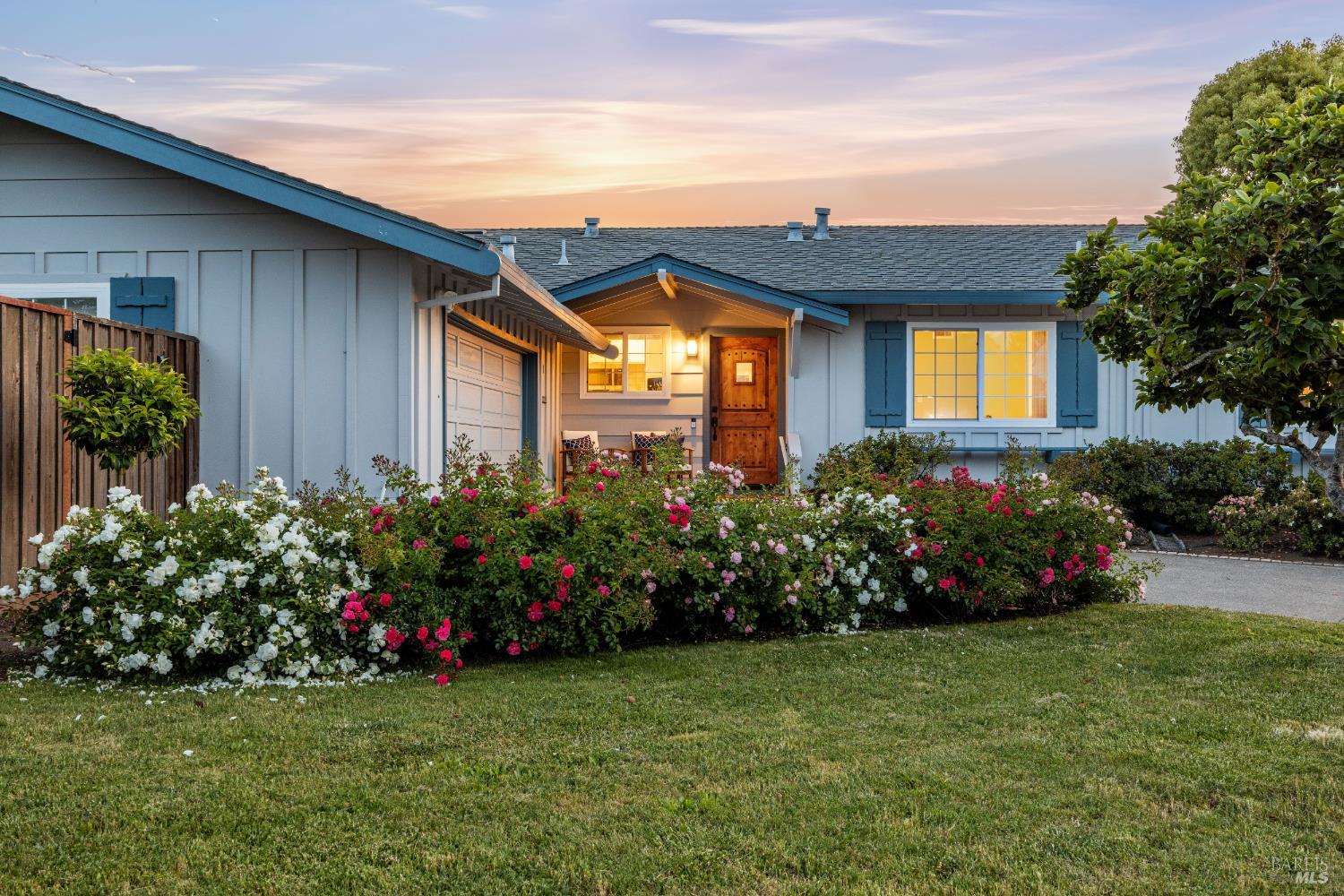 Detail Gallery Image 5 of 83 For 22 Laurie Ct, Novato,  CA 94947 - 4 Beds | 2 Baths