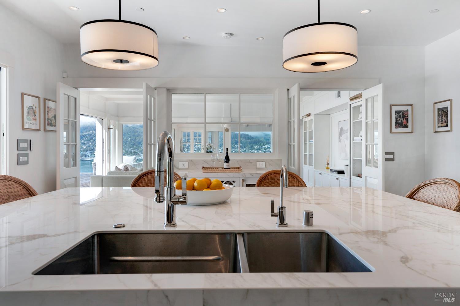 Detail Gallery Image 23 of 64 For 22 Eucalyptus Rd, Belvedere,  CA 94920 - 5 Beds | 4/2 Baths