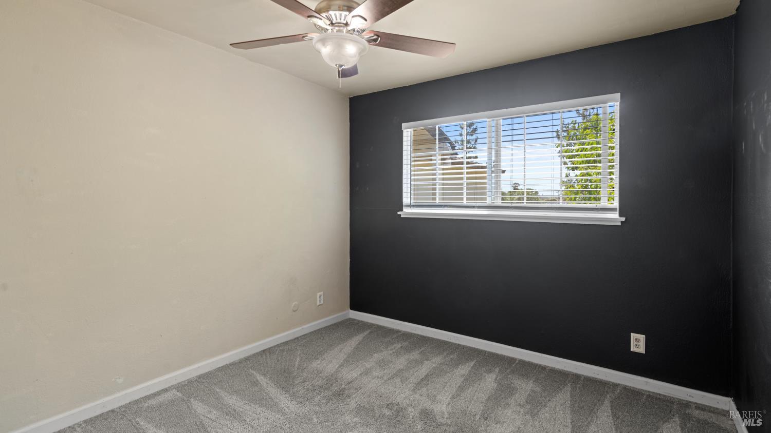 Detail Gallery Image 16 of 36 For 1661 California Dr, Vacaville,  CA 95687 - 3 Beds | 2 Baths