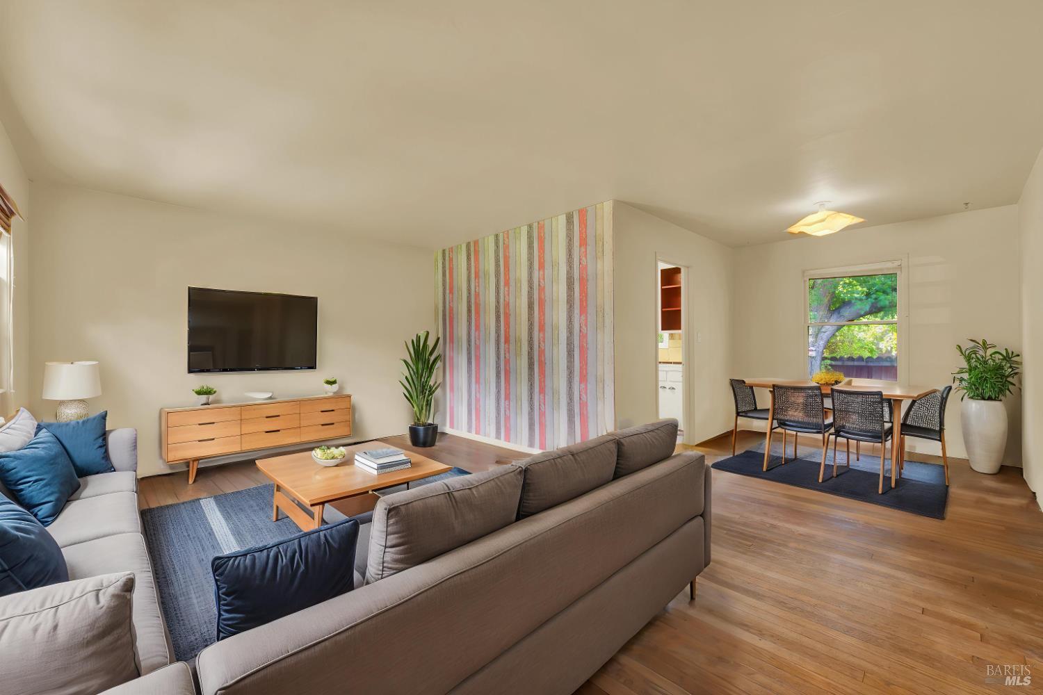 Detail Gallery Image 15 of 64 For 285 Homewood Ave, Napa,  CA 94558 - 2 Beds | 1 Baths