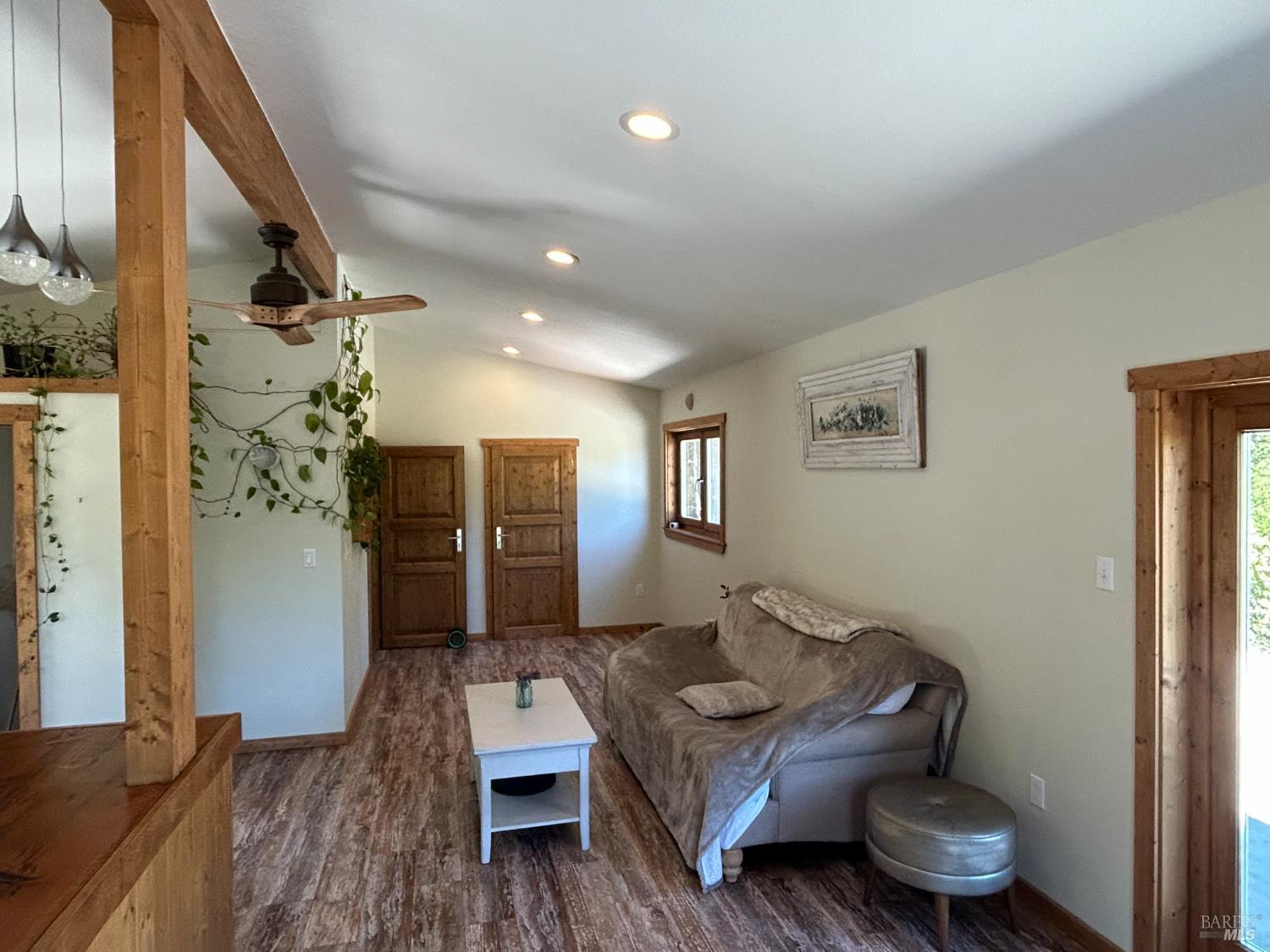 Detail Gallery Image 14 of 38 For 34620 Eureka Hill Rd, Point Arena,  CA 95468 - 1 Beds | 1/1 Baths