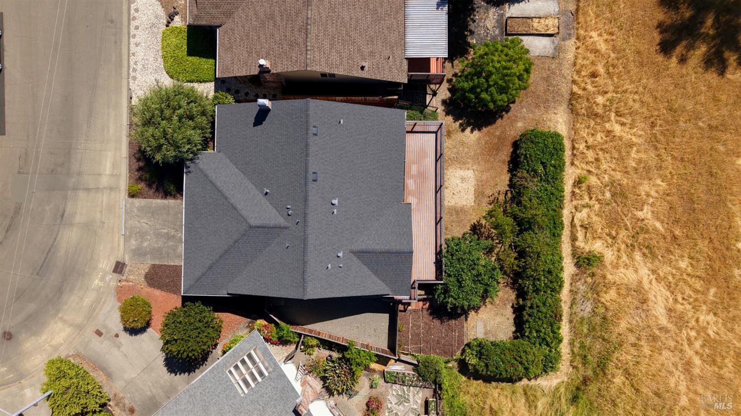 Detail Gallery Image 39 of 48 For 1306 Pinon Dr, Healdsburg,  CA 95448 - 2 Beds | 2/1 Baths