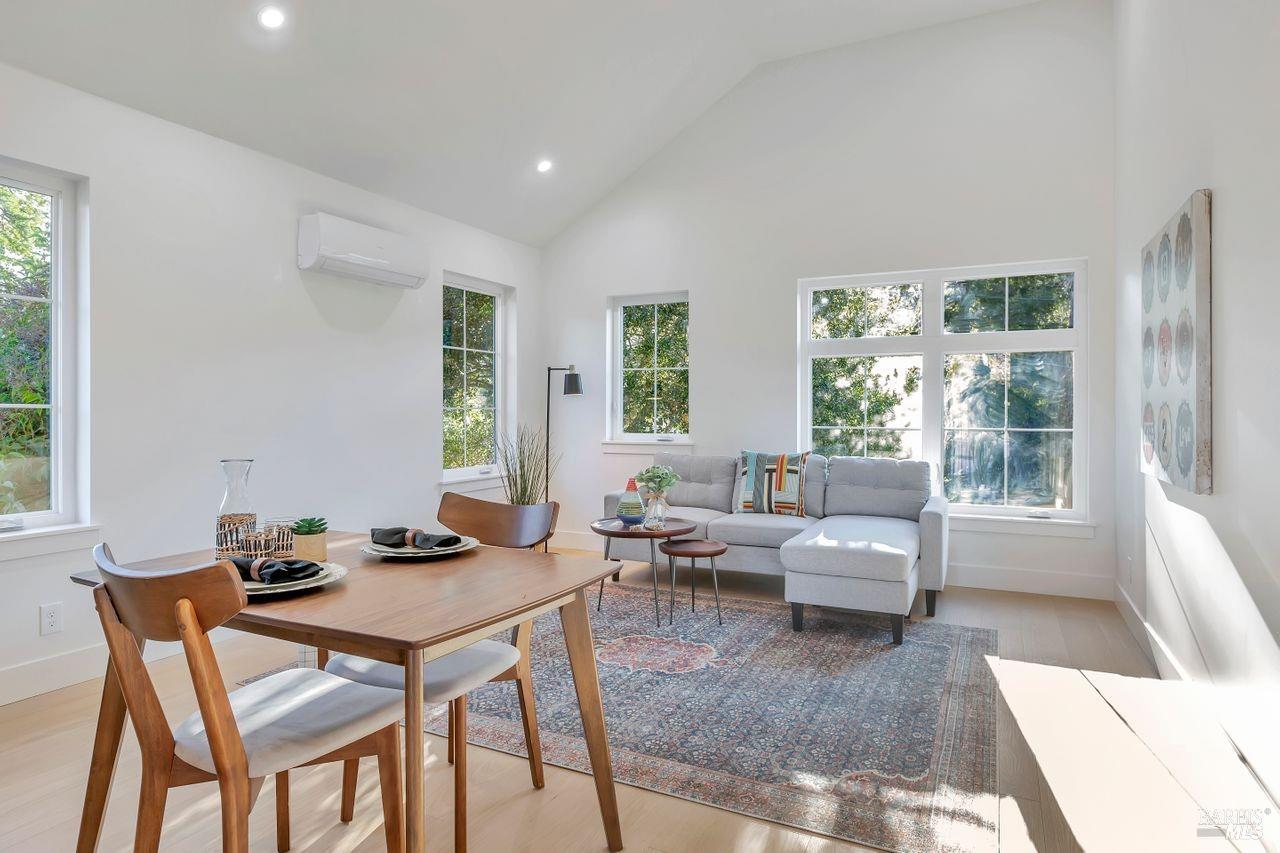 Detail Gallery Image 37 of 64 For 22 Cedar Ave, Kentfield,  CA 94904 - 5 Beds | 5 Baths