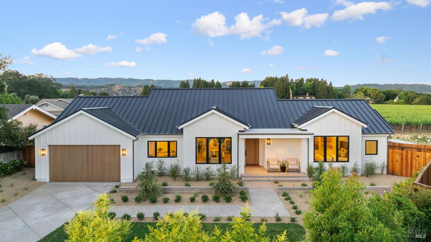 Detail Gallery Image 44 of 54 For 1597 Arrowhead Dr, Saint Helena,  CA 94574 - 3 Beds | 3/1 Baths