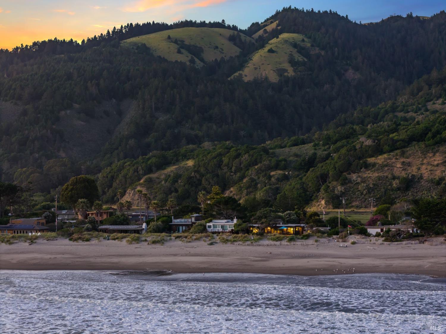 Detail Gallery Image 39 of 43 For 8 Rafael Patio Unkn, Stinson Beach,  CA 94970 - 3 Beds | 2 Baths