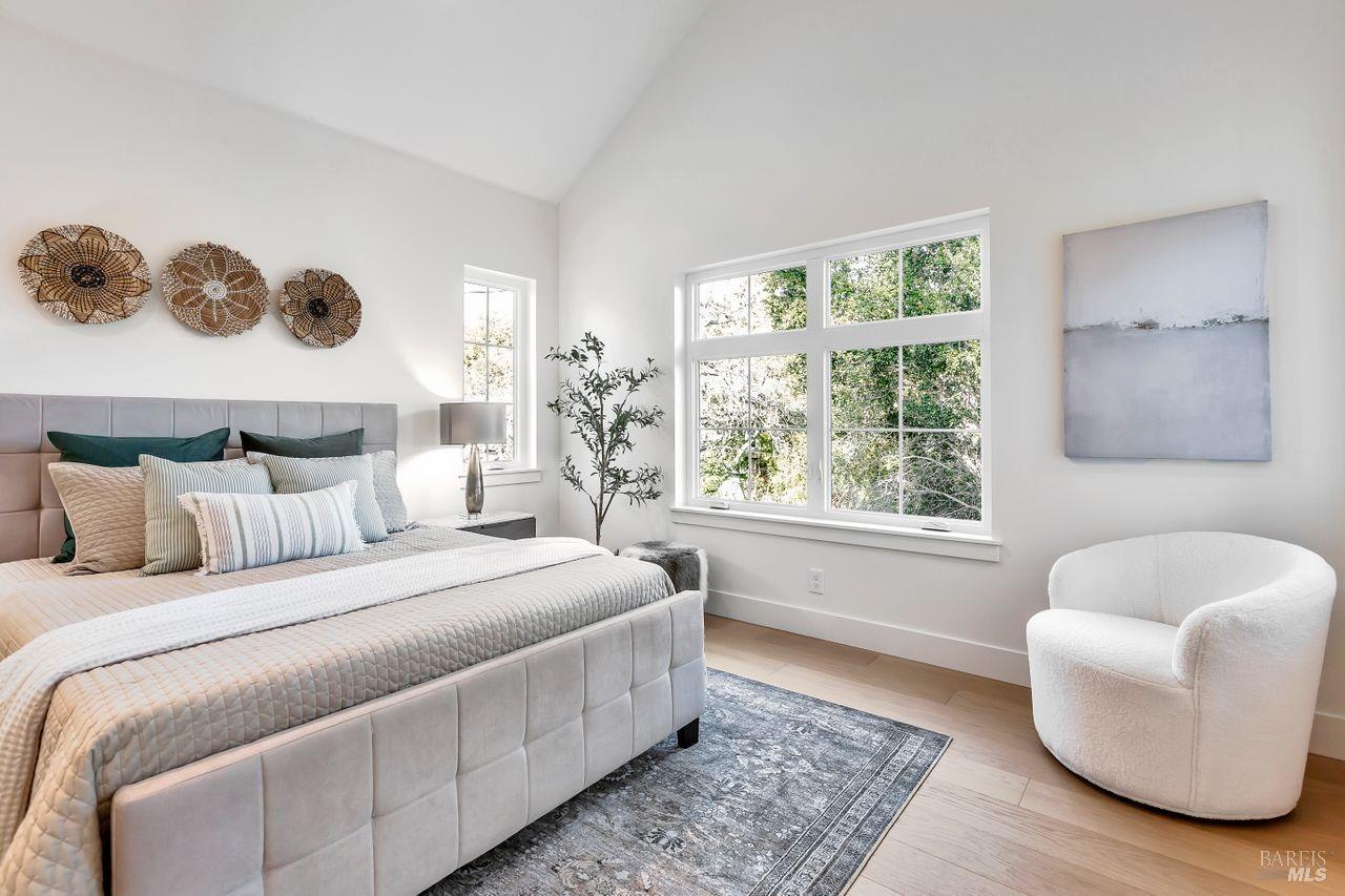 Detail Gallery Image 25 of 64 For 22 Cedar Ave, Kentfield,  CA 94904 - 5 Beds | 5 Baths