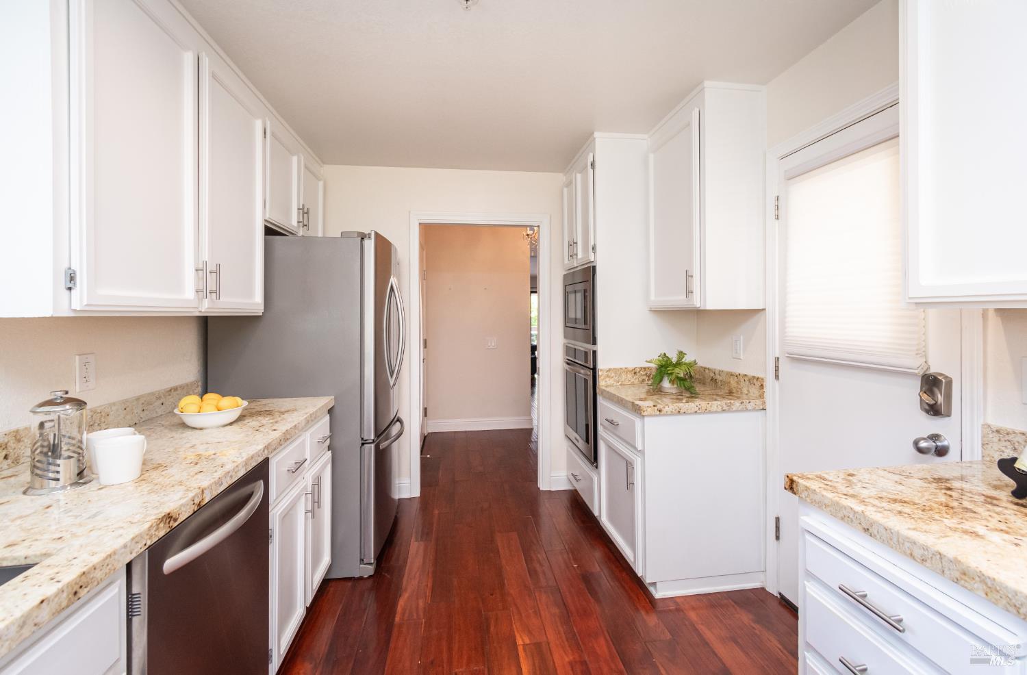 Detail Gallery Image 19 of 39 For 33 Fountain Grove Cir, Napa,  CA 94558 - 2 Beds | 2 Baths