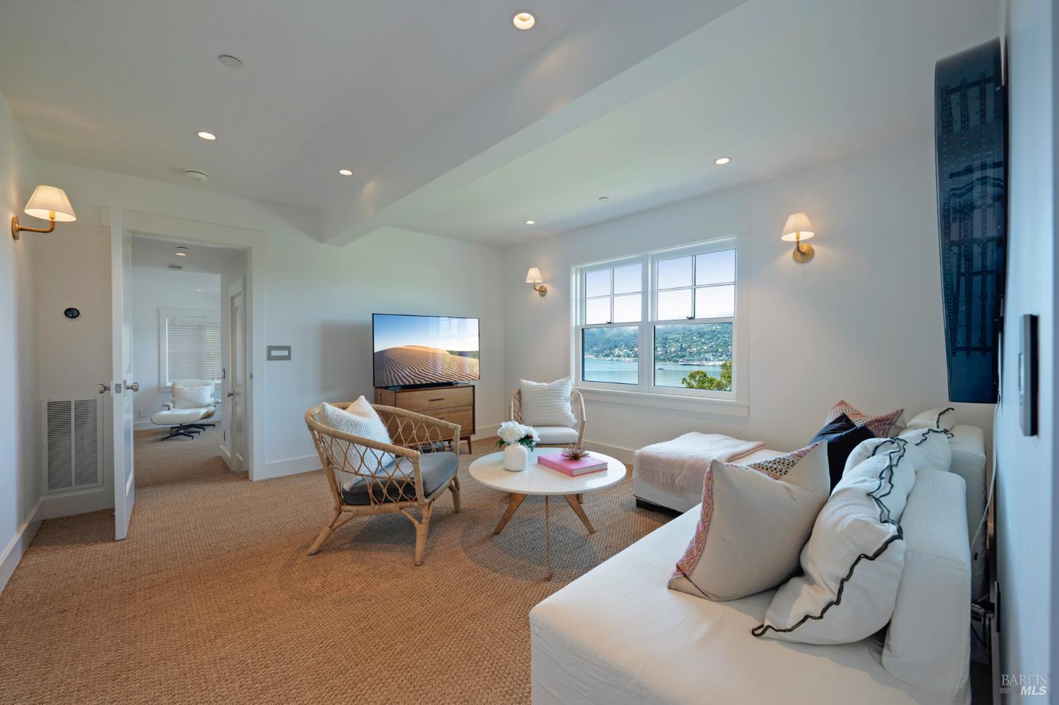 Detail Gallery Image 39 of 64 For 22 Eucalyptus Rd, Belvedere,  CA 94920 - 5 Beds | 4/2 Baths