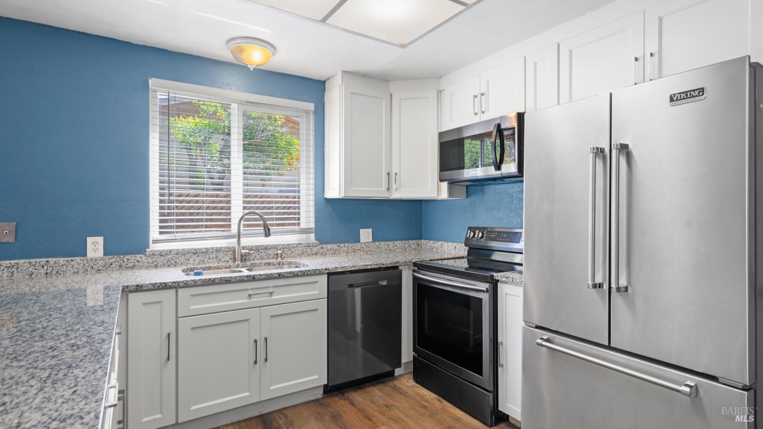 Detail Gallery Image 12 of 36 For 1661 California Dr, Vacaville,  CA 95687 - 3 Beds | 2 Baths