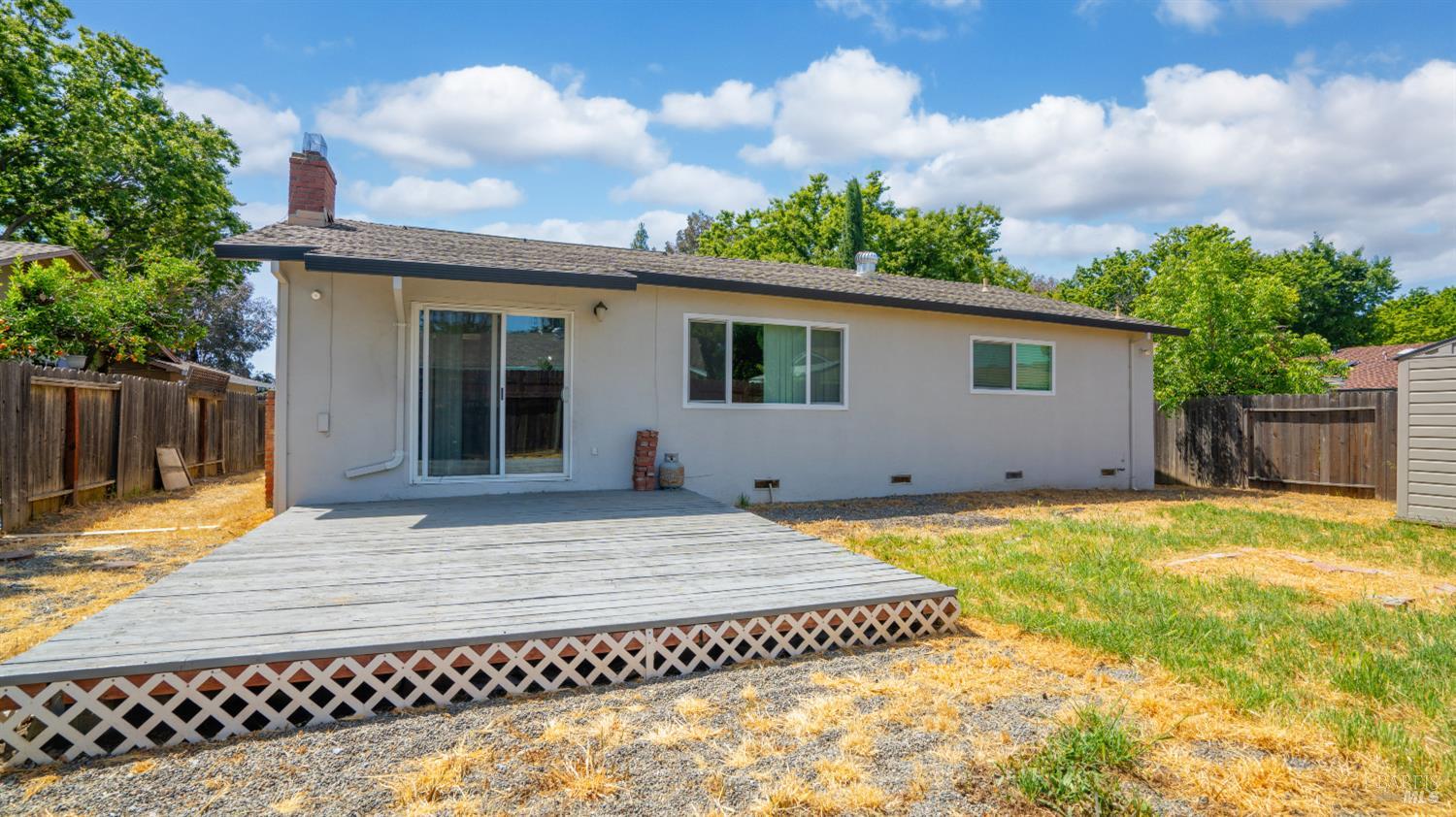 Detail Gallery Image 32 of 36 For 1661 California Dr, Vacaville,  CA 95687 - 3 Beds | 2 Baths