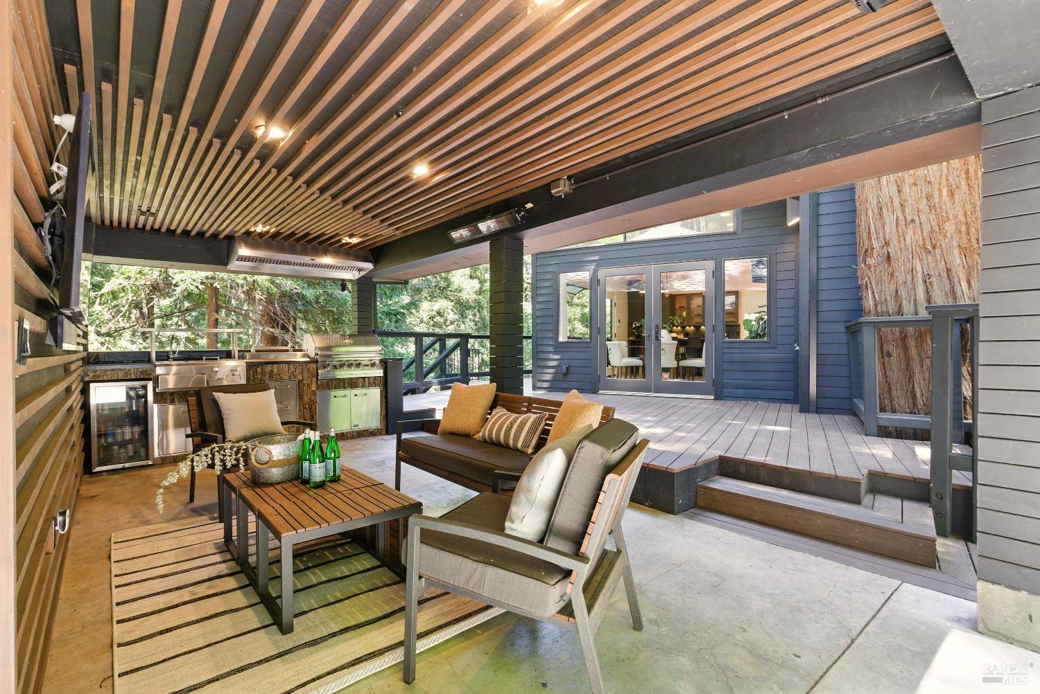 Detail Gallery Image 75 of 97 For 119 Marguerite Ave, Mill Valley,  CA 94941 - 6 Beds | 4/1 Baths