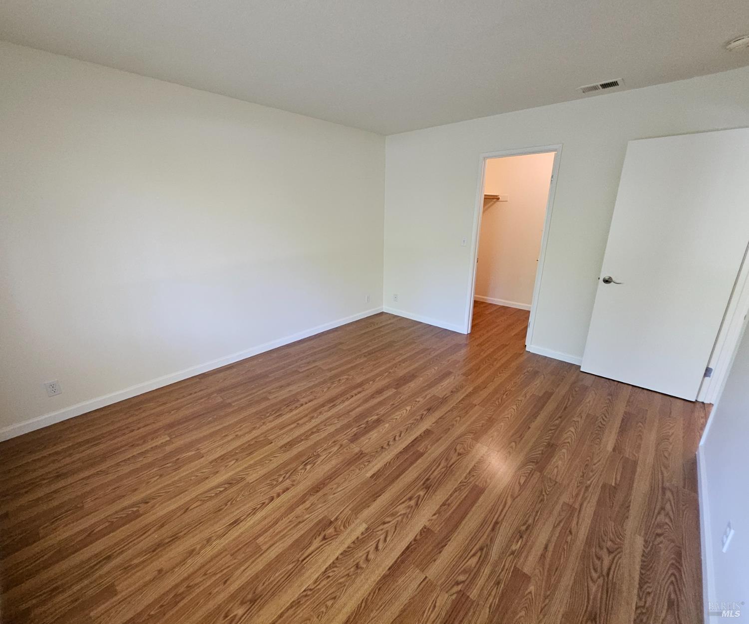 Detail Gallery Image 10 of 12 For 900 Cambridge Dr #122,  Benicia,  CA 94510 - 2 Beds | 1 Baths