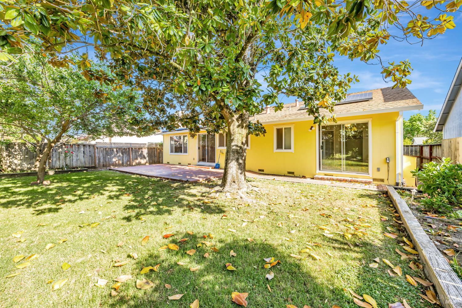 Detail Gallery Image 16 of 17 For 1181 Eleanor Ave, Rohnert Park,  CA 94928 - 3 Beds | 2 Baths