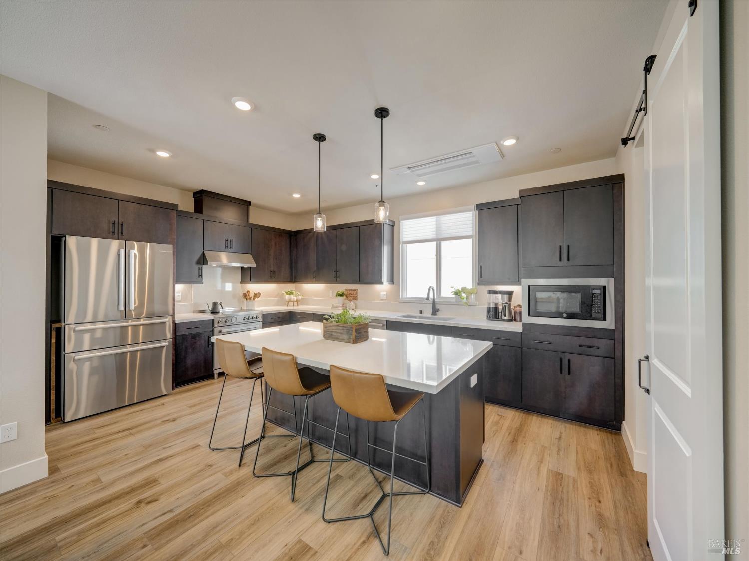 Detail Gallery Image 3 of 41 For 226 Verandah Ave, Novato,  CA 94945 - 3 Beds | 2/1 Baths