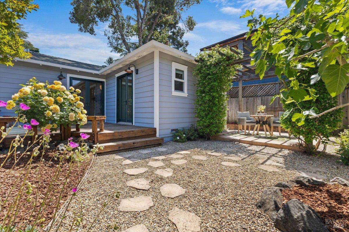 Detail Gallery Image 37 of 67 For 107 1st St, Healdsburg,  CA 95448 - 3 Beds | 3 Baths