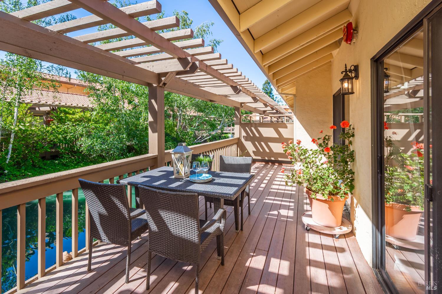 Detail Gallery Image 31 of 39 For 33 Fountain Grove Cir, Napa,  CA 94558 - 2 Beds | 2 Baths