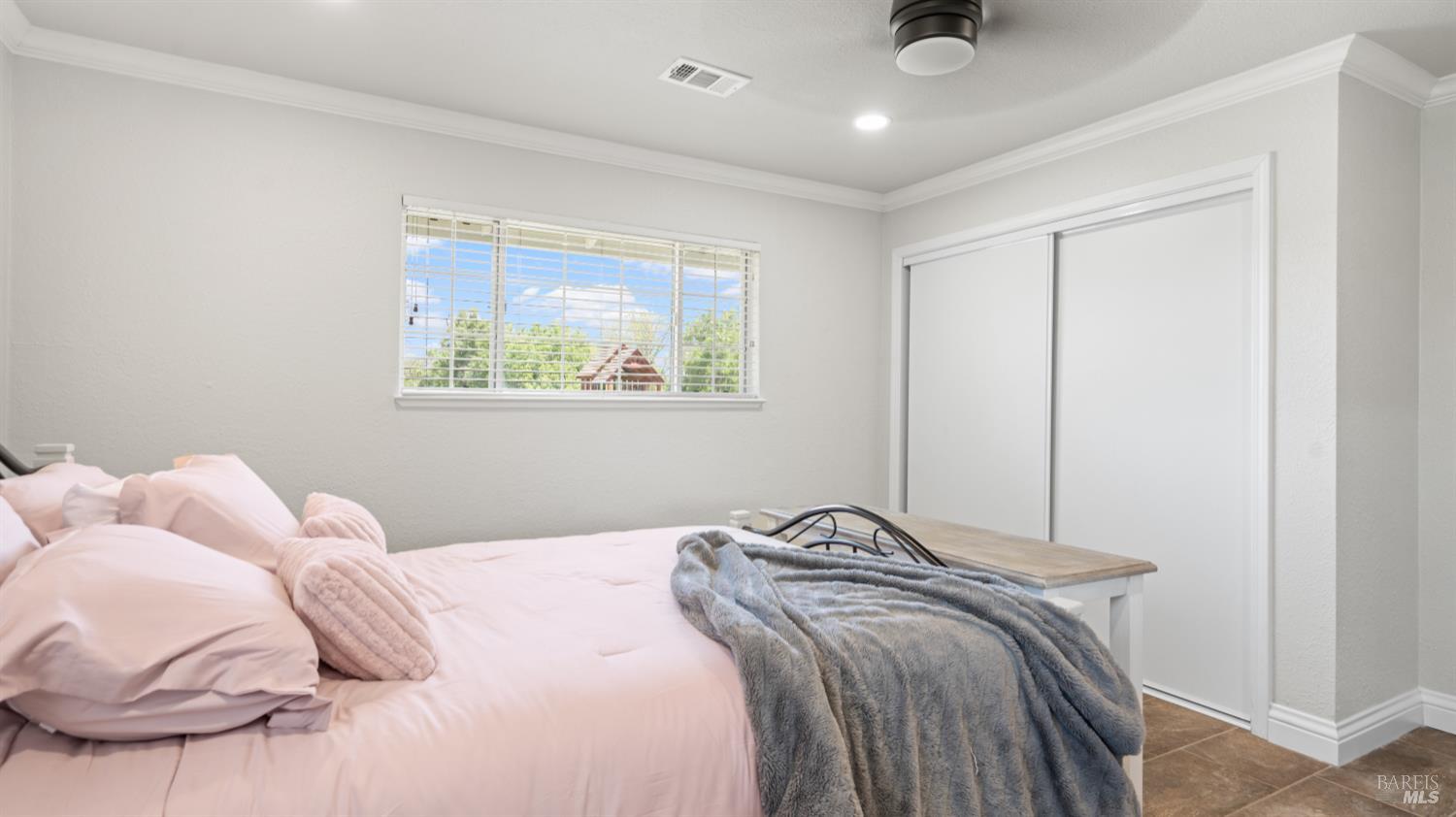 Detail Gallery Image 17 of 70 For 4270 Peaceful Glen Rd, Vacaville,  CA 95688 - 3 Beds | 2 Baths