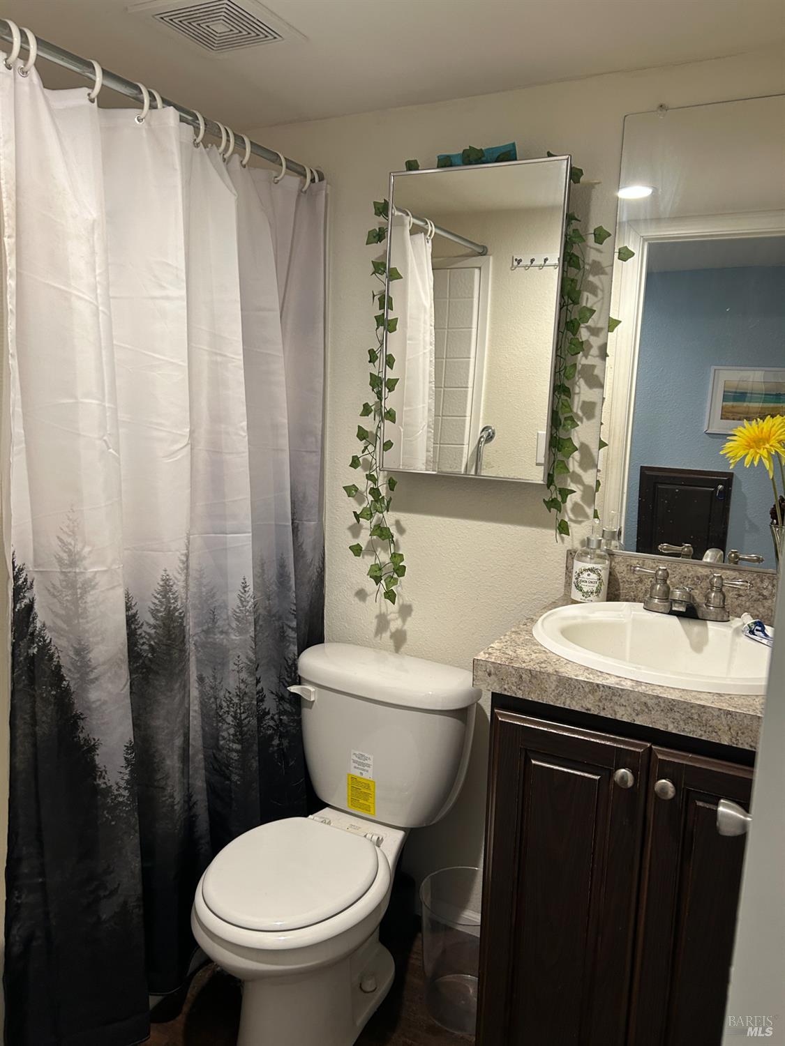 Detail Gallery Image 7 of 13 For 50 River Rd 6, Rio Vista,  CA 94571 - 1 Beds | 1 Baths