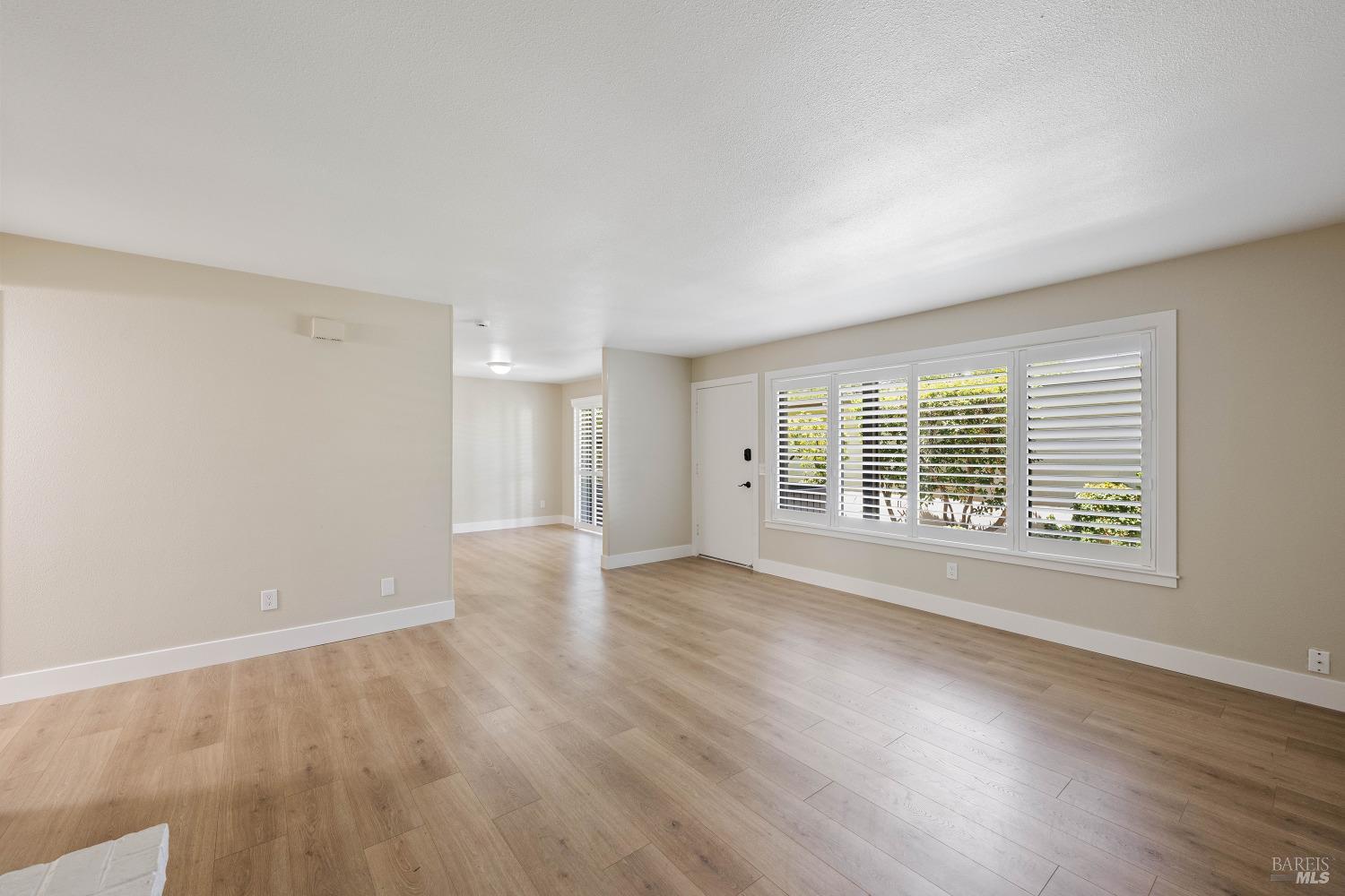 Detail Gallery Image 17 of 32 For 336 Las Casitas Ct, Sonoma,  CA 95476 - 2 Beds | 1/1 Baths