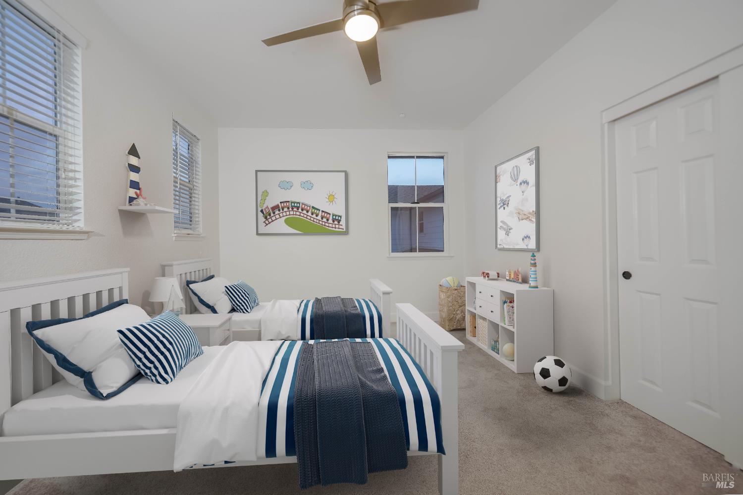Detail Gallery Image 13 of 19 For 1759 Emma Way, Petaluma,  CA 94954 - 4 Beds | 2/1 Baths