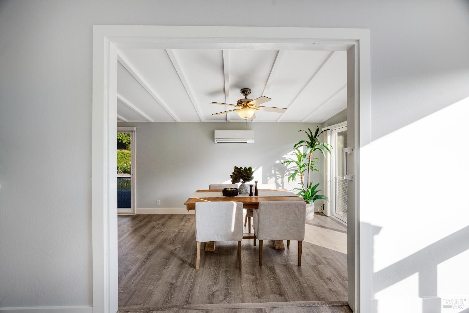 Detail Gallery Image 15 of 83 For 22 Laurie Ct, Novato,  CA 94947 - 4 Beds | 2 Baths