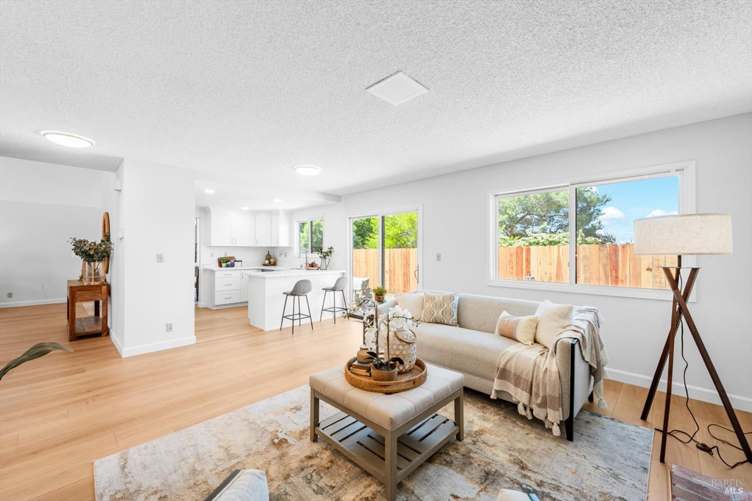 Detail Gallery Image 20 of 51 For 225 Riverview Dr, Vallejo,  CA 94589 - 4 Beds | 2/1 Baths