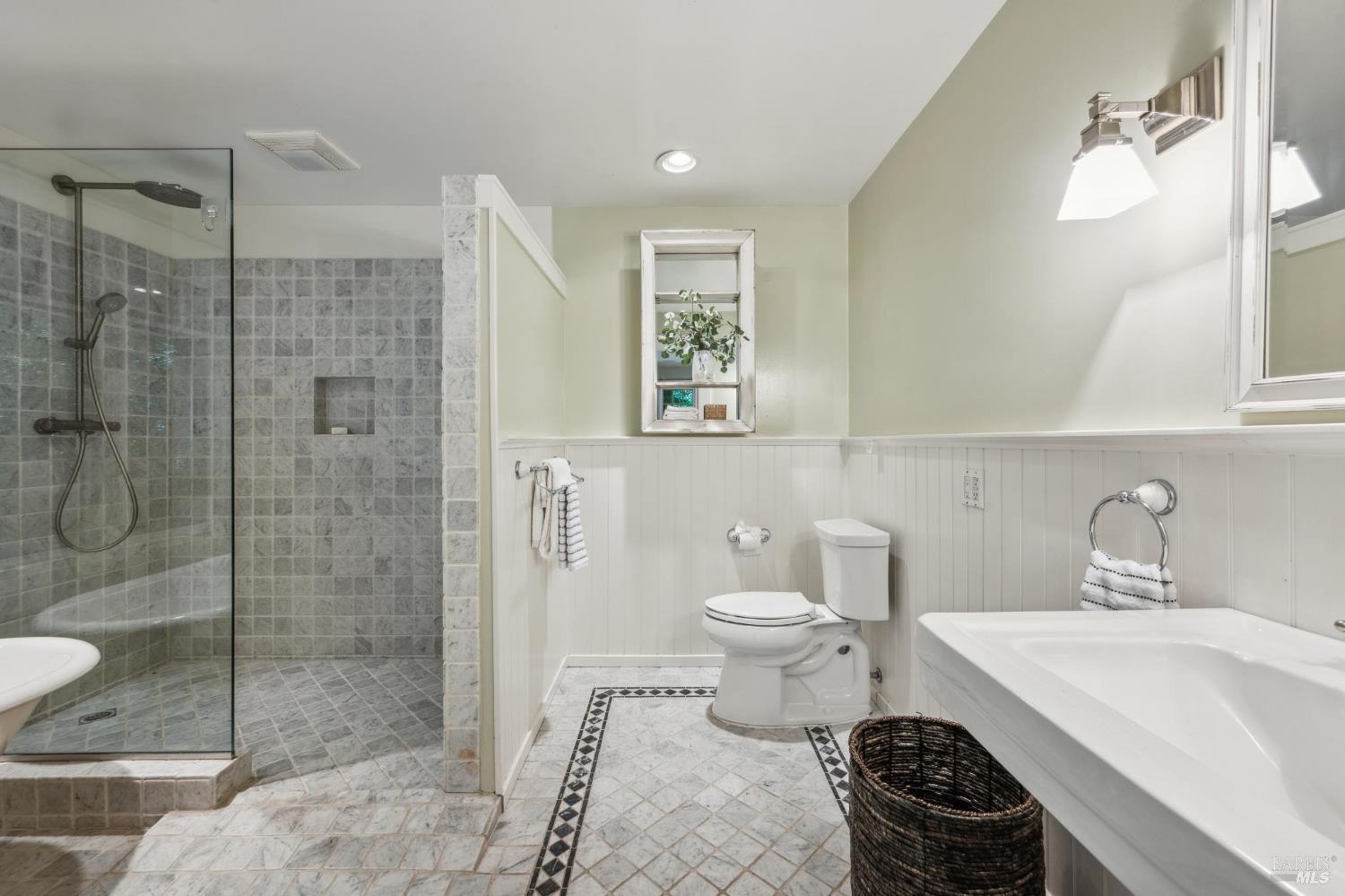 Detail Gallery Image 75 of 94 For 880 W Agua Caliente Rd, Sonoma,  CA 95476 - 4 Beds | 3 Baths